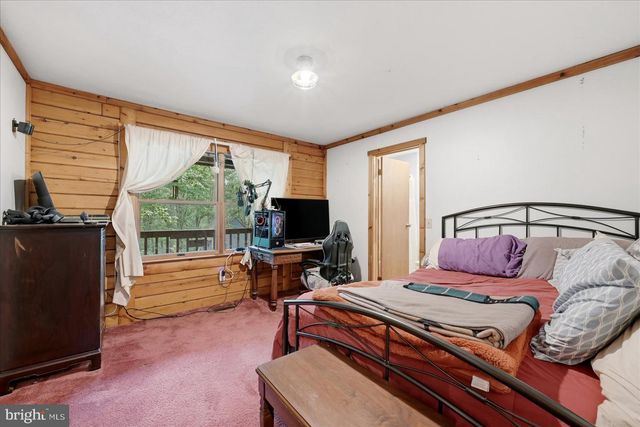 417 IRONWOOD RD, Mount Jackson, VA 22842