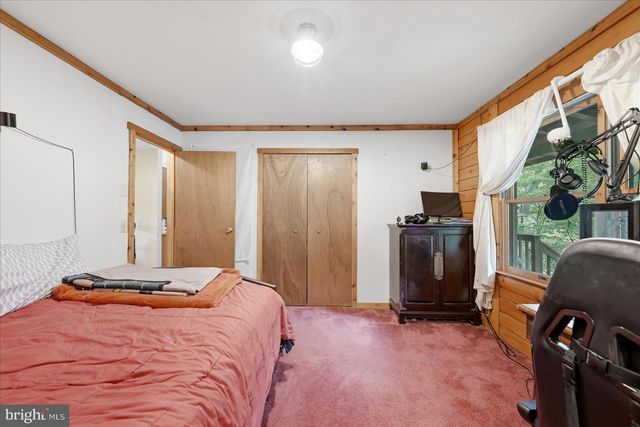 417 IRONWOOD RD, Mount Jackson, VA 22842