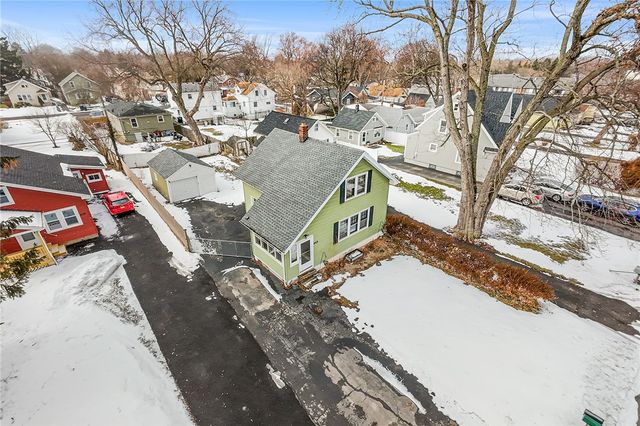 443 Crossfield Road, Irondequoit, NY 14609