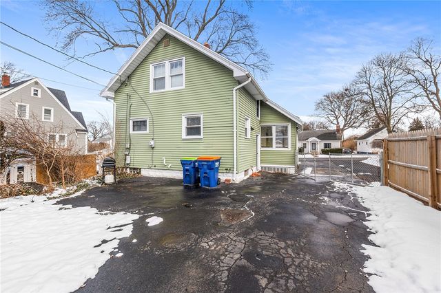 443 Crossfield Road, Irondequoit, NY 14609