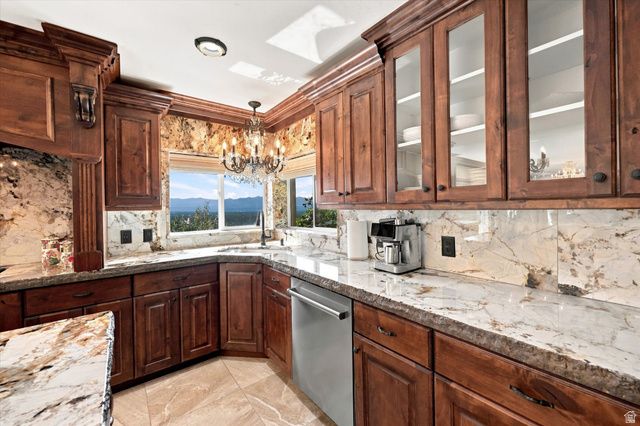 5758 S WASATCH BLVD, Holladay, UT 84121