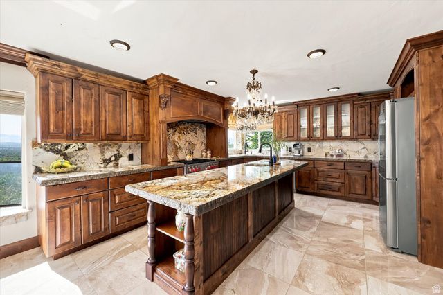 5758 S WASATCH BLVD, Holladay, UT 84121