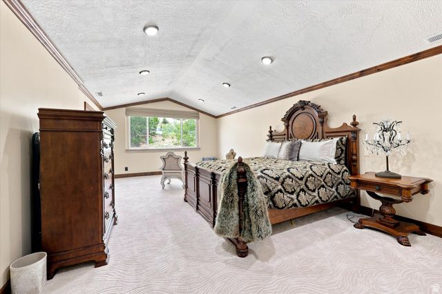 5758 S WASATCH BLVD, Holladay, UT 84121