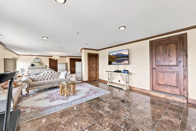 5758 S WASATCH BLVD, Holladay, UT 84121