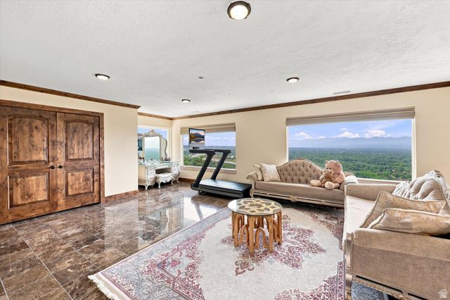 5758 S WASATCH BLVD, Holladay, UT 84121