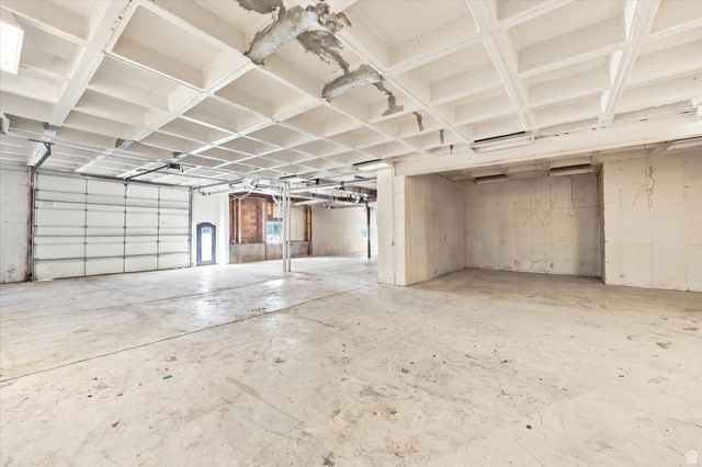5758 S WASATCH BLVD, Holladay, UT 84121