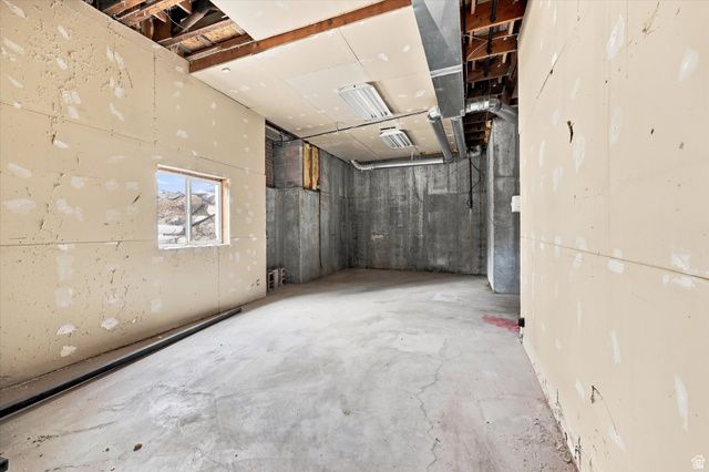 5758 S WASATCH BLVD, Holladay, UT 84121