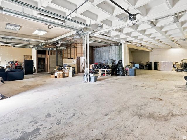 5758 S WASATCH BLVD, Holladay, UT 84121