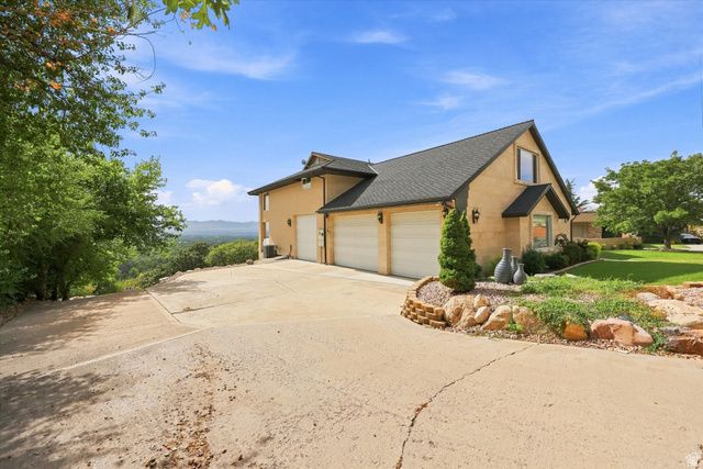 5758 S WASATCH BLVD, Holladay, UT 84121