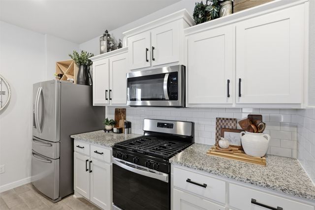 124 Orchard Pines Place, Boyd, TX 76023