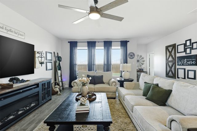 124 Orchard Pines Place, Boyd, TX 76023