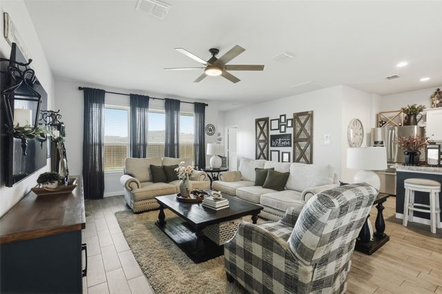 124 Orchard Pines Place, Boyd, TX 76023