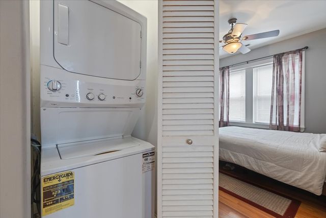 7050 N Damen Avenue 3S, Chicago, IL 60645