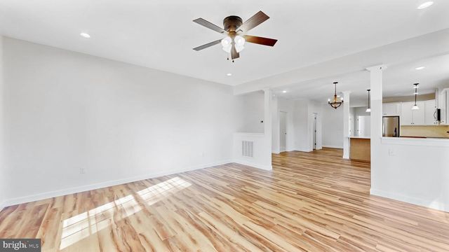 12 VALHALLA CT, Dover, DE 19904