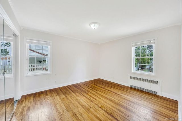 890 Polk Avenue, Franklin Square, NY 11010