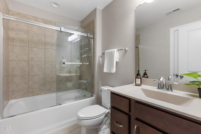 528 Bolton Grant Drive, Cary, NC 27519