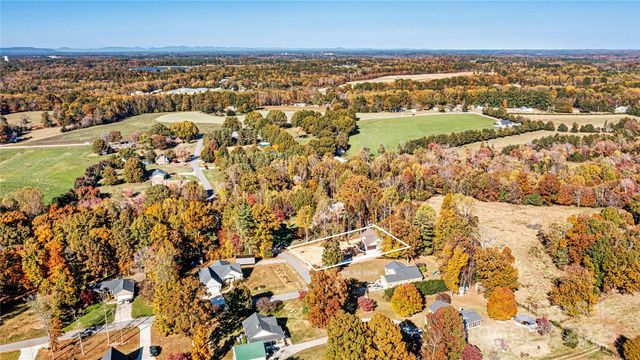 2050 Hermit Trail, Newton, NC 28658