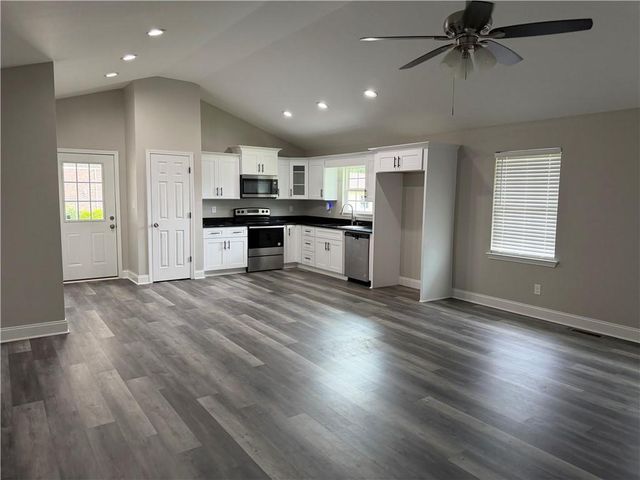 618 Hillside Drive, Cedartown, GA 30125