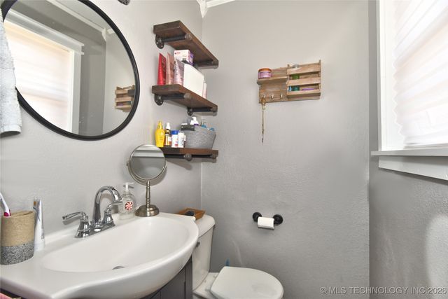 300 N Wildhorse Street, Skiatook, OK 74070