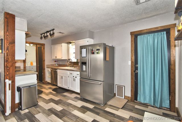 300 N Wildhorse Street, Skiatook, OK 74070