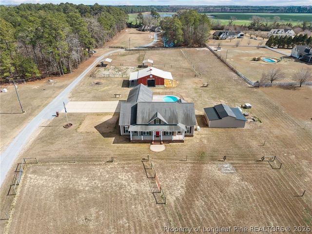 5640 Saddleback Trail, Wade, NC 28395