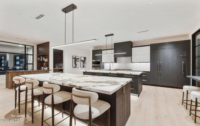 4117 E KEIM Drive, Paradise Valley, AZ 85253