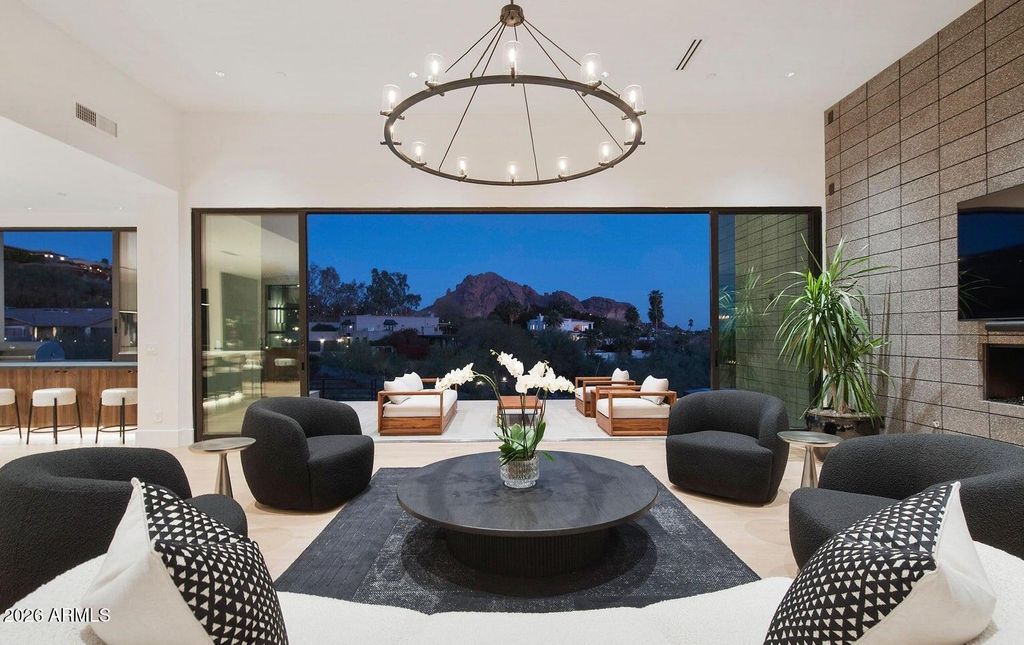 4117 E KEIM Drive, Paradise Valley, AZ 85253