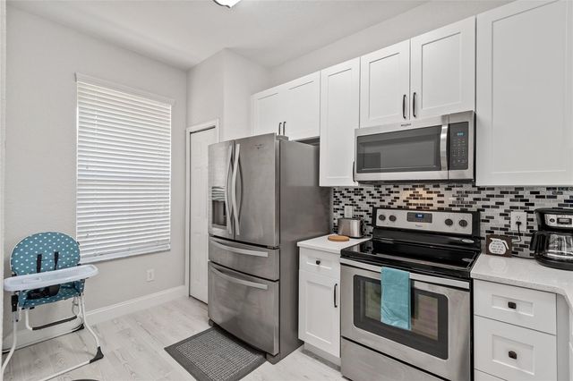 4040 CALABRIA AVENUE, Davenport, FL 33897