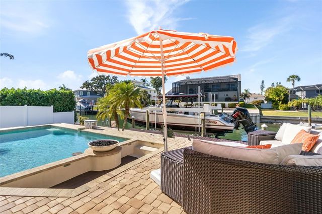 1725 BAYWOOD DRIVE, Sarasota, FL 34231