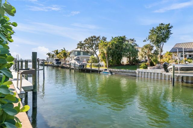 1725 BAYWOOD DRIVE, Sarasota, FL 34231