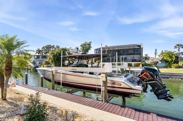 1725 BAYWOOD DRIVE, Sarasota, FL 34231