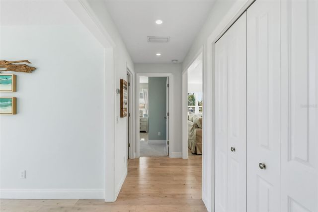 1725 BAYWOOD DRIVE, Sarasota, FL 34231