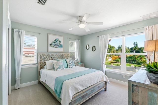 1725 BAYWOOD DRIVE, Sarasota, FL 34231