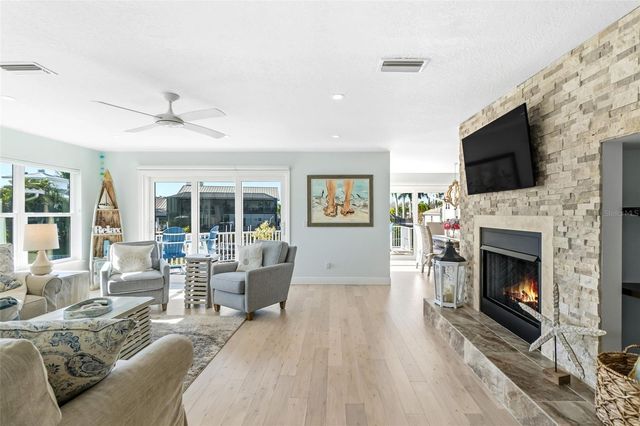 1725 BAYWOOD DRIVE, Sarasota, FL 34231