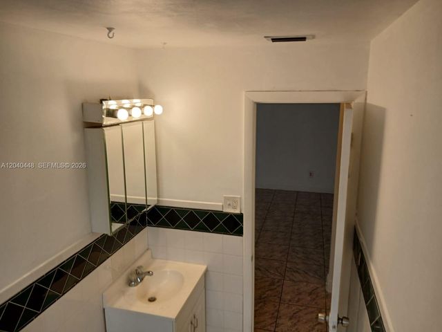 7318-7320 NW 76th Drive, Tamarac, FL 33321