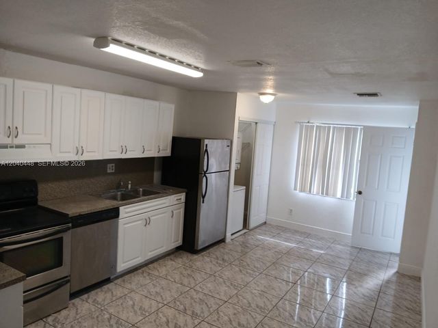 7318-7320 NW 76th Drive, Tamarac, FL 33321