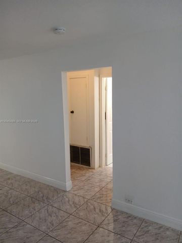 7318-7320 NW 76th Drive, Tamarac, FL 33321