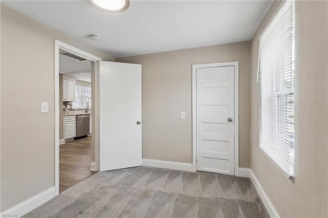 5909 Old AVE, Newport News, VA 23605