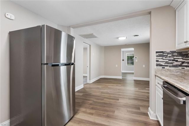 5909 Old AVE, Newport News, VA 23605
