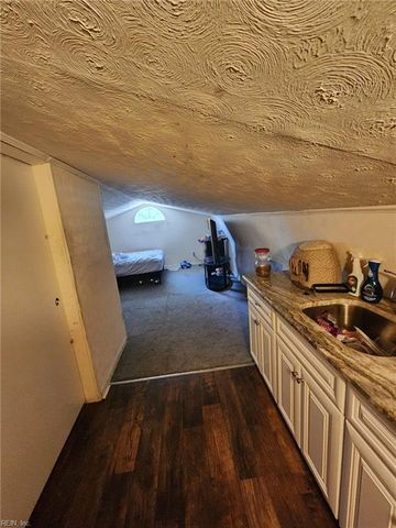 5909 Old AVE, Newport News, VA 23605