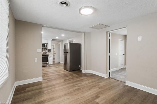 5909 Old AVE, Newport News, VA 23605