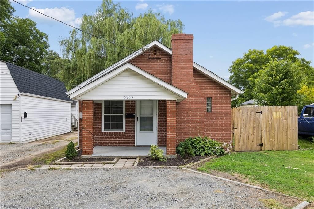 5909 Old AVE, Newport News, VA 23605