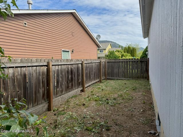 1601 Sequoia St, Sandpoint, ID 83864