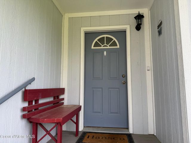 1601 Sequoia St, Sandpoint, ID 83864