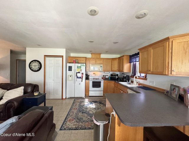 1601 Sequoia St, Sandpoint, ID 83864