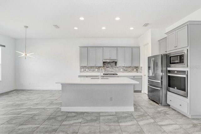 16711 COURTYARD LOOP, Land O Lakes, FL 34638