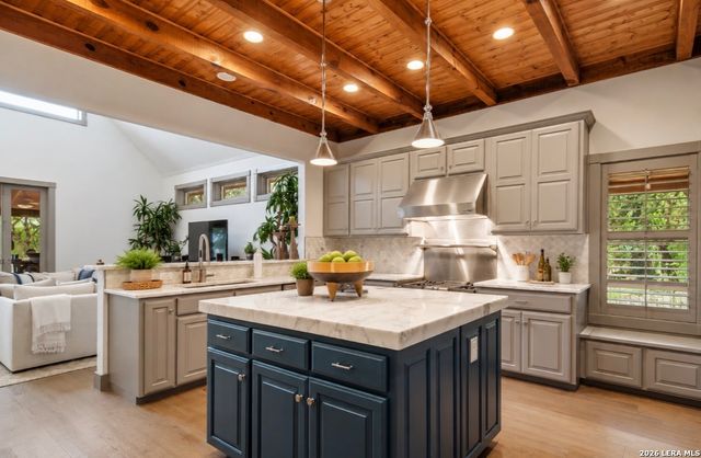 745 Lookout, Lakehills, TX 78063