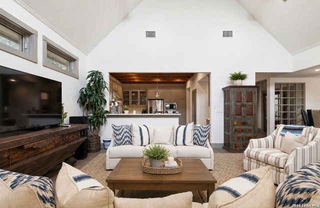 745 Lookout, Lakehills, TX 78063