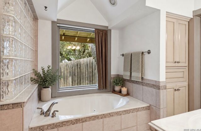 745 Lookout, Lakehills, TX 78063