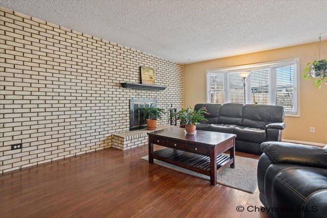 5245 HICKORY PL, Cheyenne, WY 82009